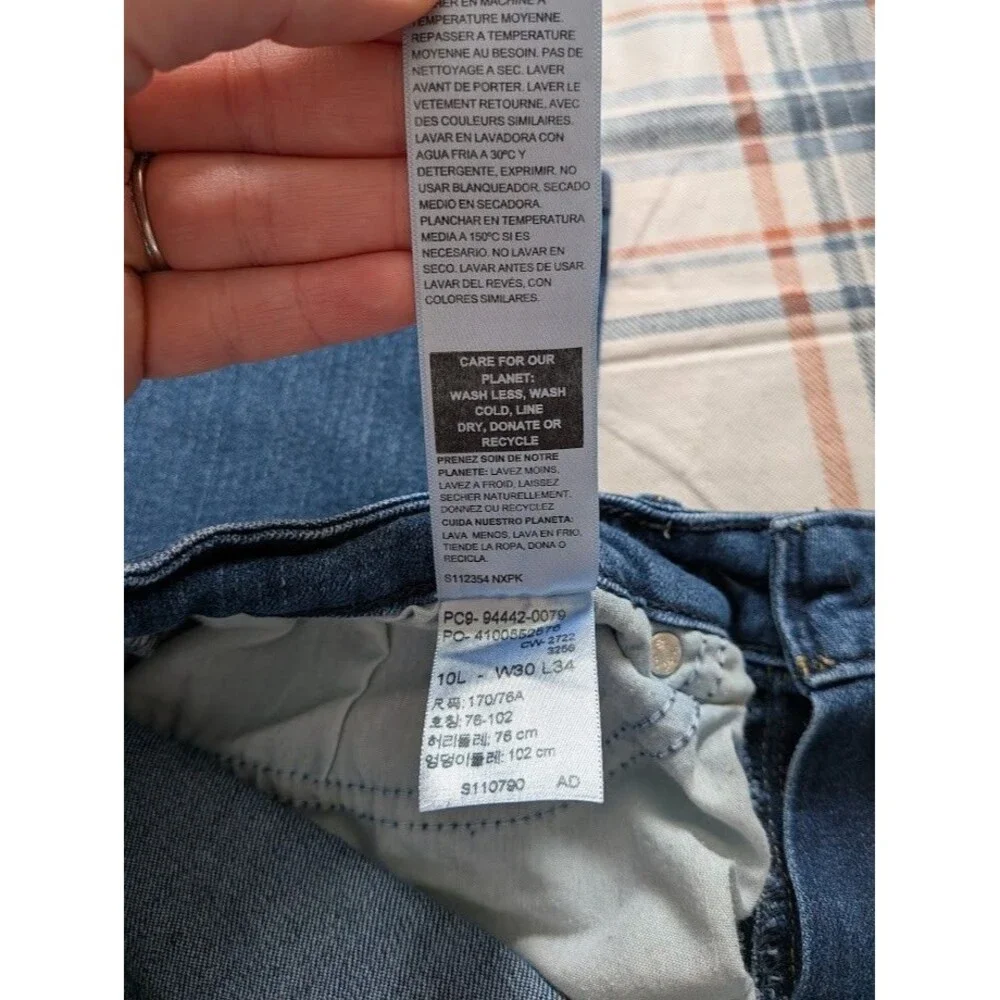 Women's Levi's Jeans Size 10 Long | Straight Leg, Mid Rise, Signature Gold label - Picture 7 of 10